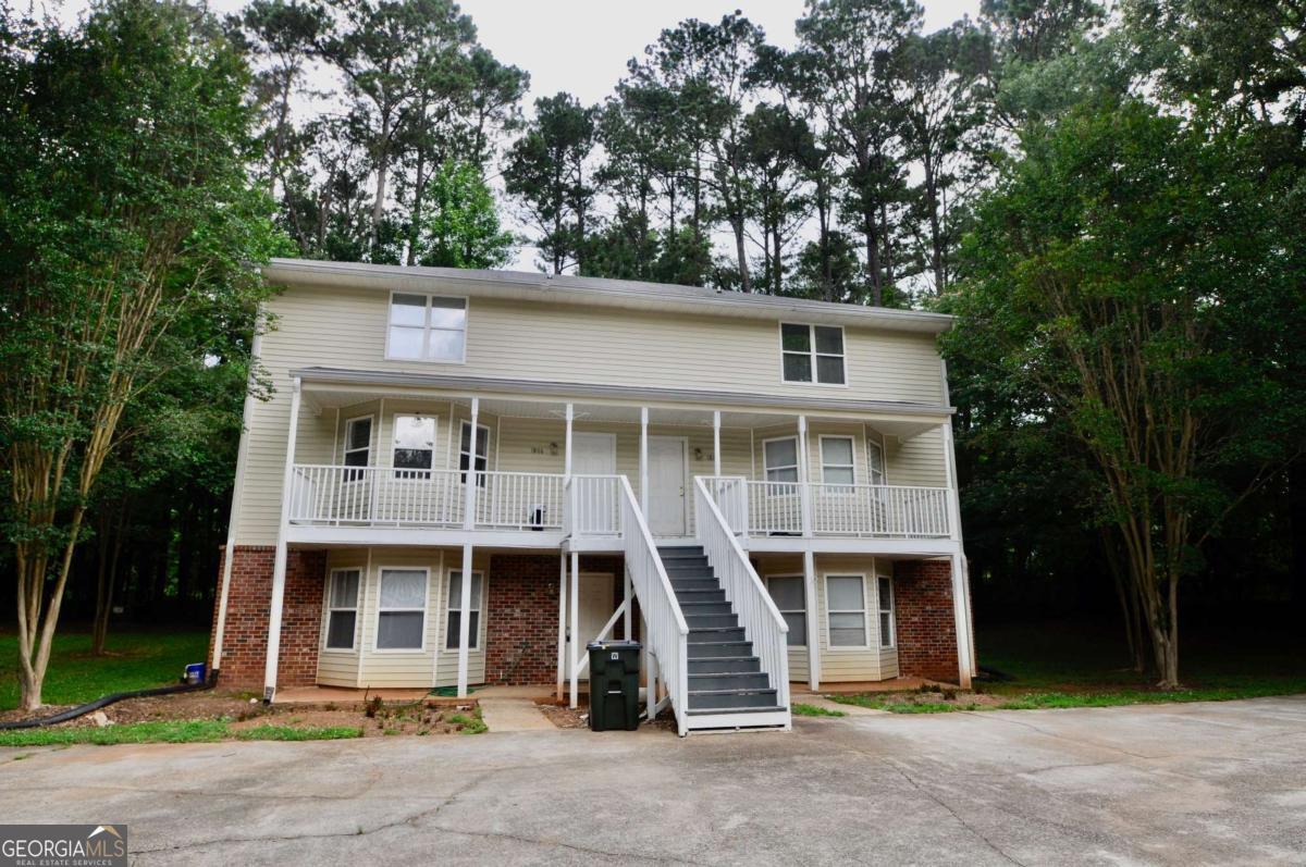 Property Photo: 1824 Cedar Shoals Drive GA 30605