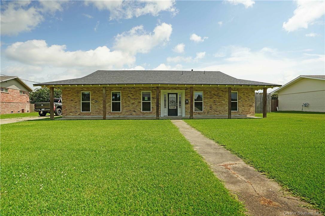 900 Garden Lane  Lake Charles LA 70605 photo