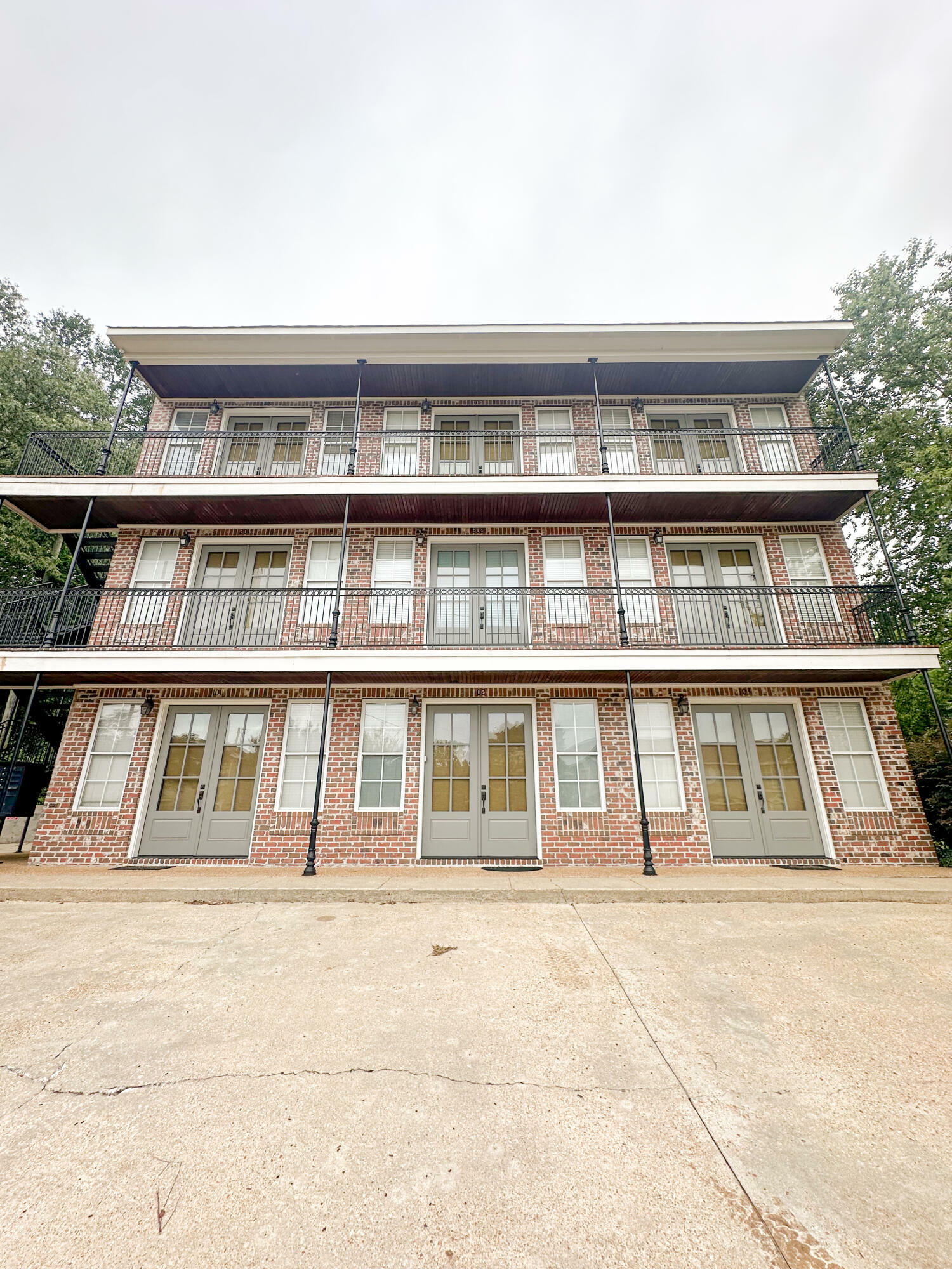 105 Old West Point #101  Starkville MS 39759 photo