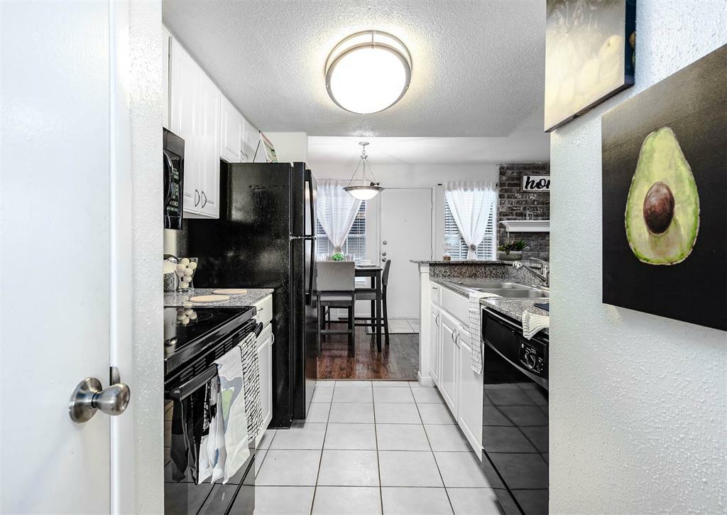 Property Photo: 8003 Woodway Drive 61 TX 77063
