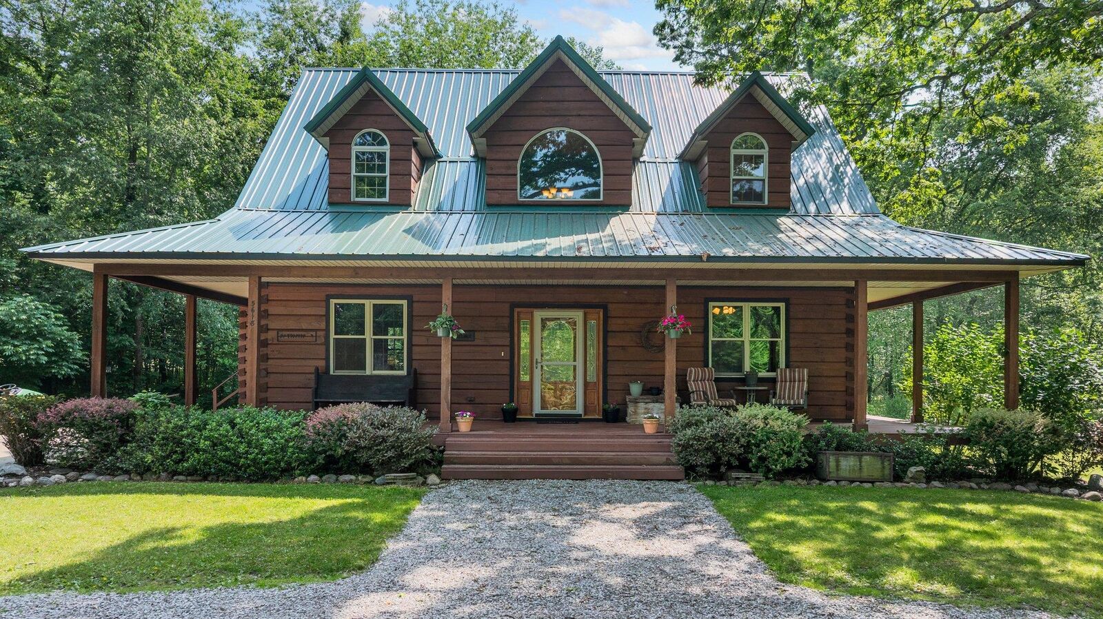 Property Photo: 5618 N 725 E IN 46737-3702