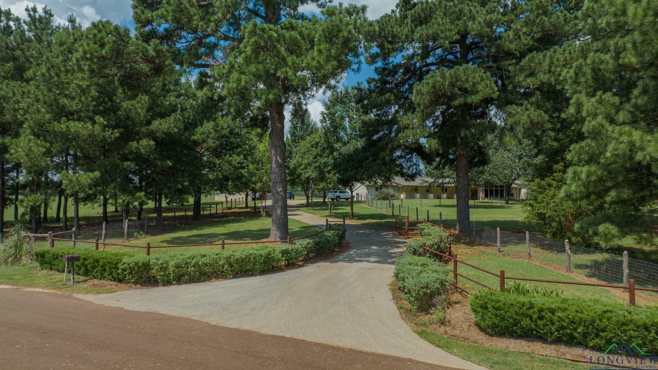 Property Photo:  322 Roy Green Rd  TX 75602 