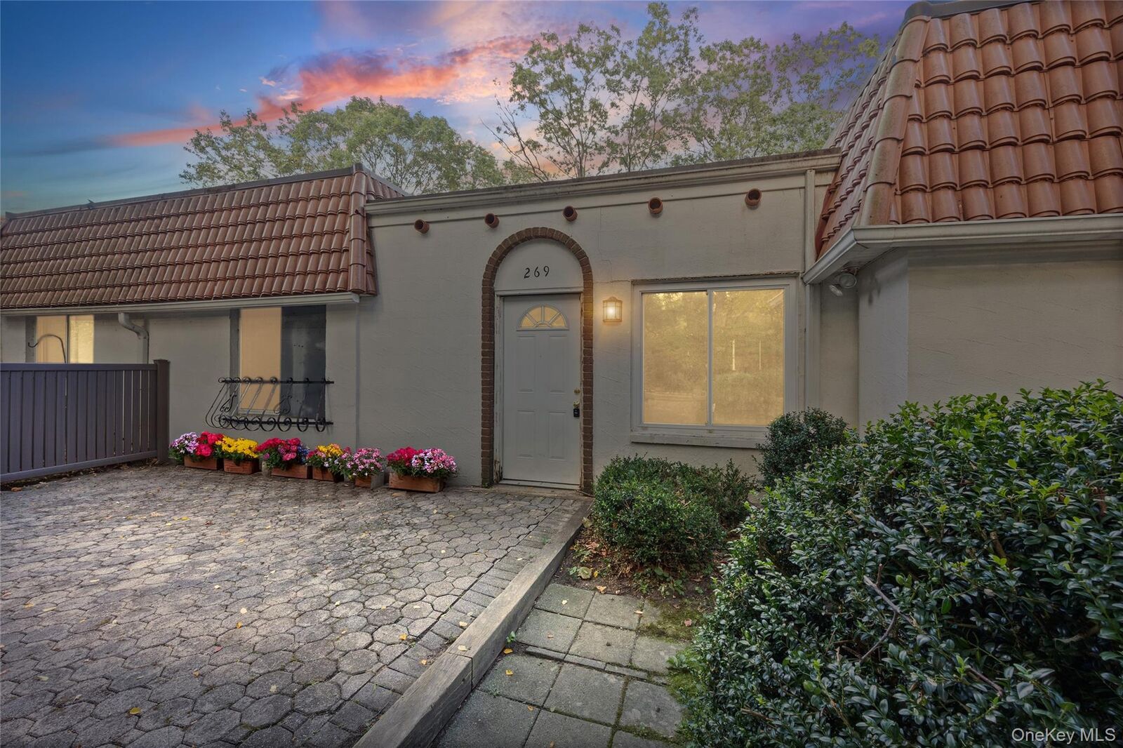 Property Photo:  269 Brettonwoods Drive 269  NY 11727