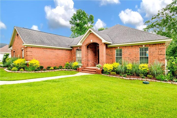 Property Photo: 8806 Belmont Park Drive AL 36582