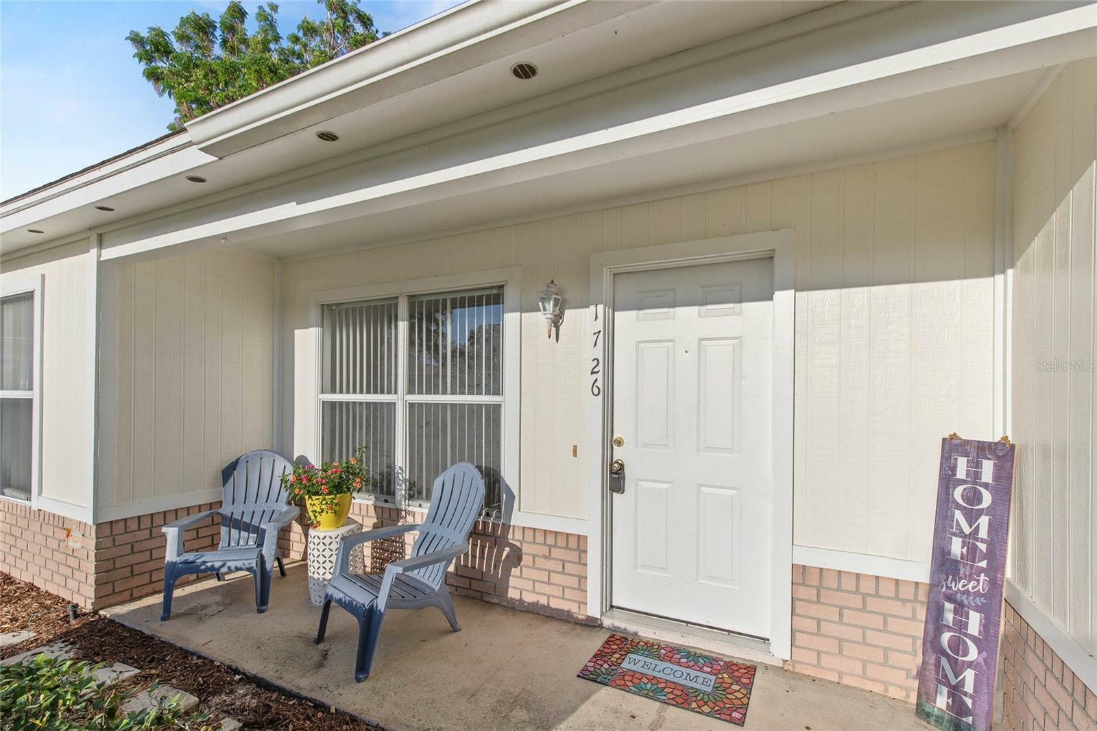 Property Photo: 1726 Tropical Court FL 32778