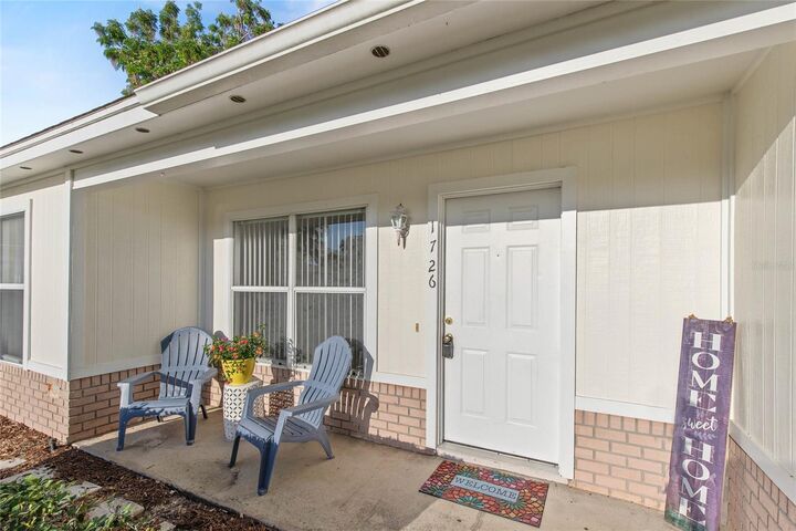 Property Photo: 1726 Tropical Court FL 32778
