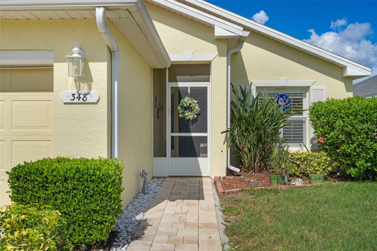 Property Photo: 348 Lake Suzanne Drive FL 33859