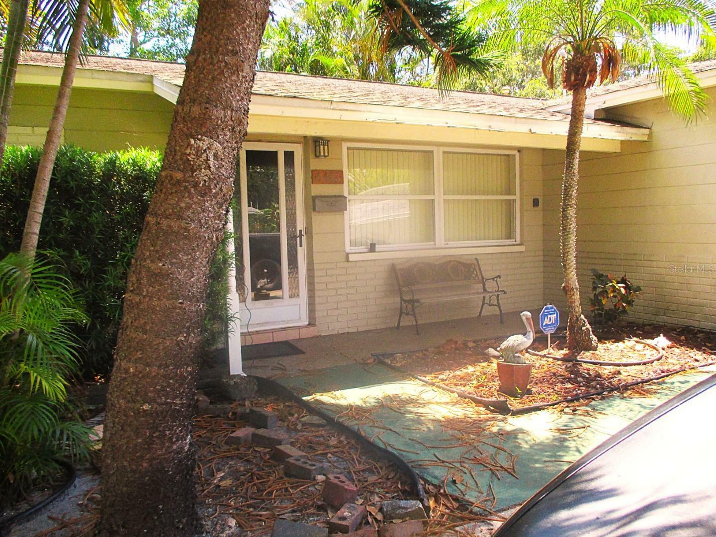 Property Photo: 5468 26th Avenue N FL 33710