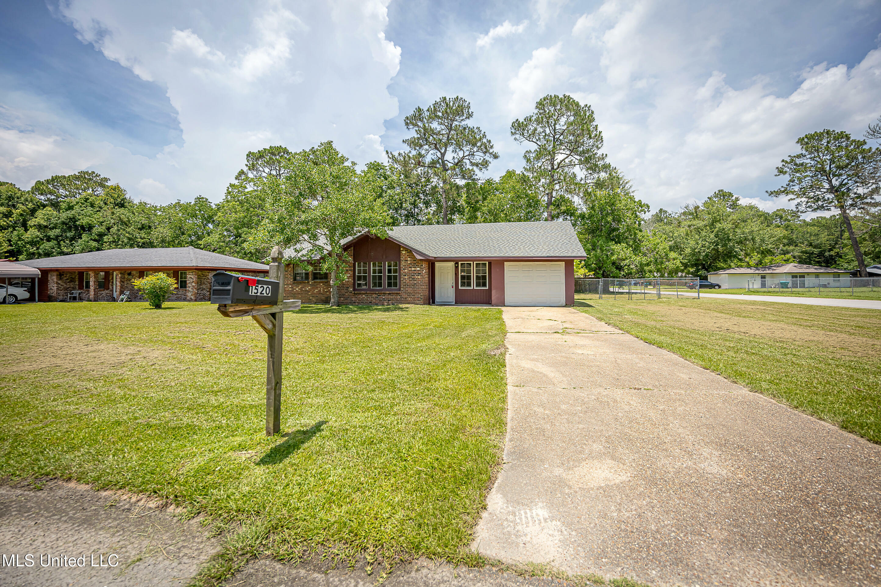 Property Photo: 1520 Kingfisher Drive MS 39553