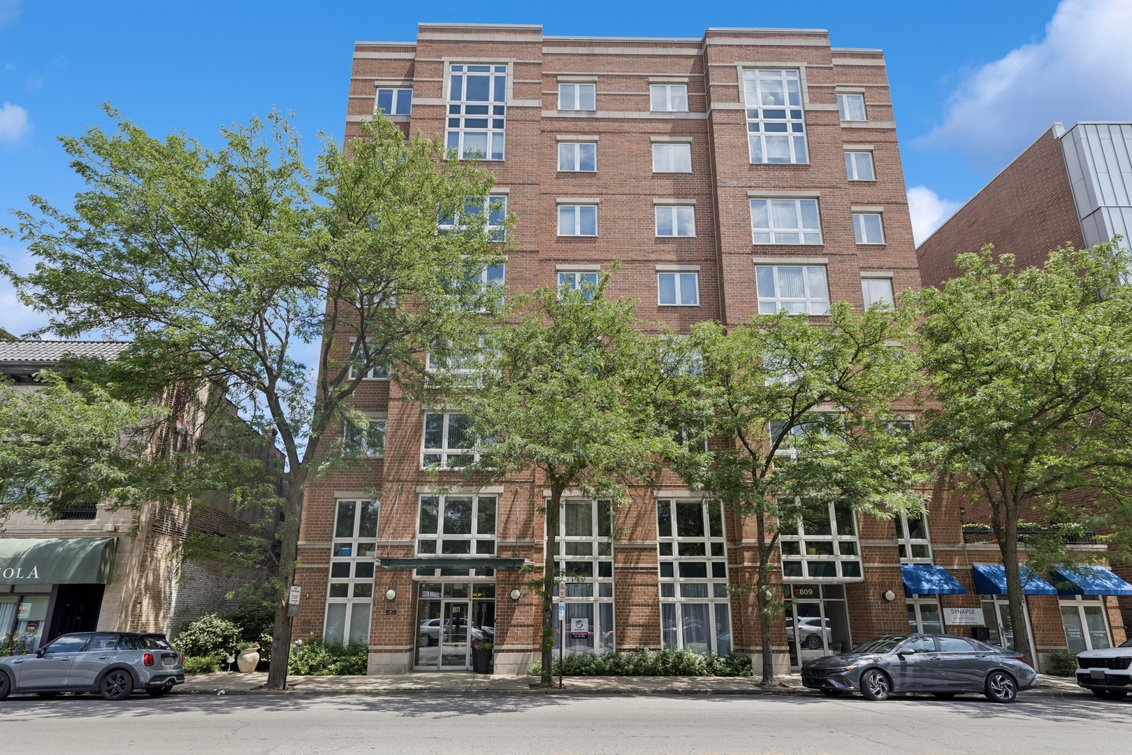 Property Photo:  811 Chicago Avenue 304  IL 60202 