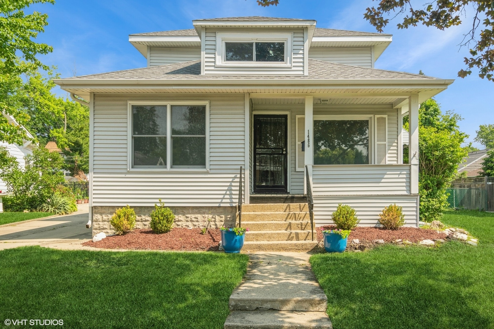 Property Photo: 1486 Van Buren Avenue IL 60018