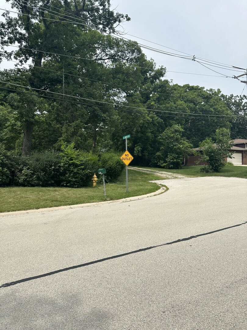 4N041 Elmwood Avenue  Addison IL 60101 photo