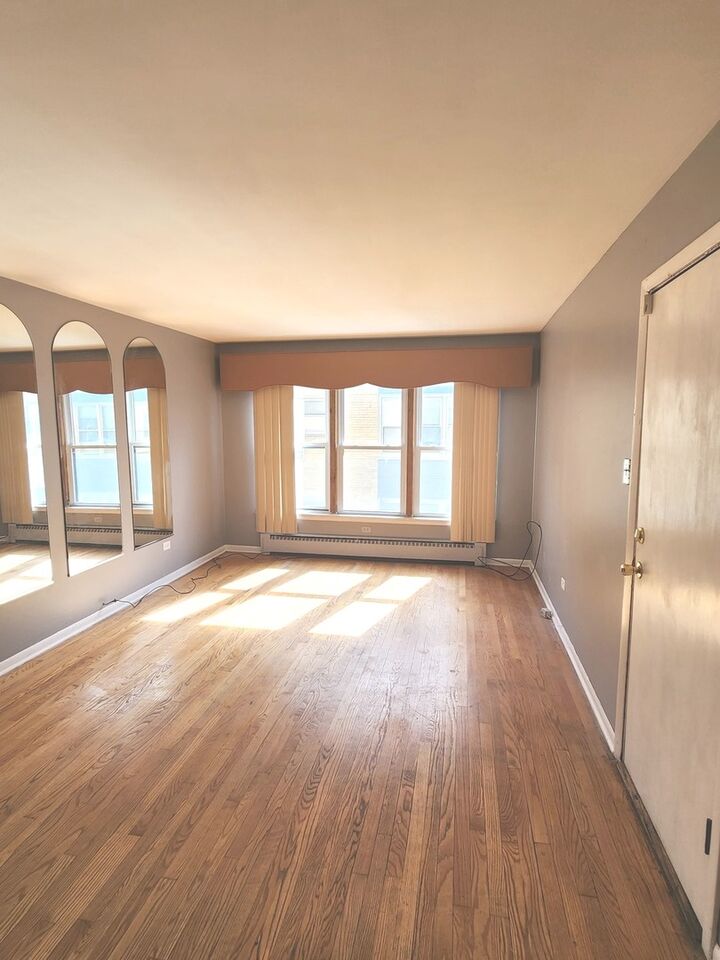 Property Photo:  9209 S Cottage Grove Avenue B1  IL 60619 