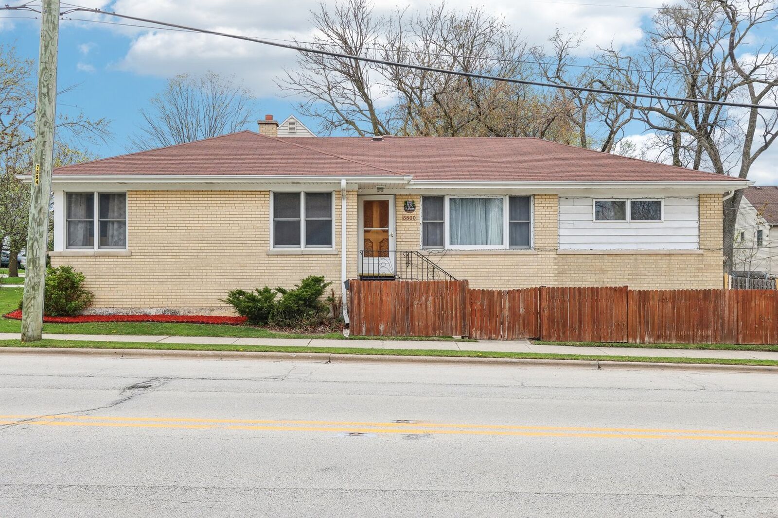 Property Photo:  5800 Prospect Avenue  IL 60163 