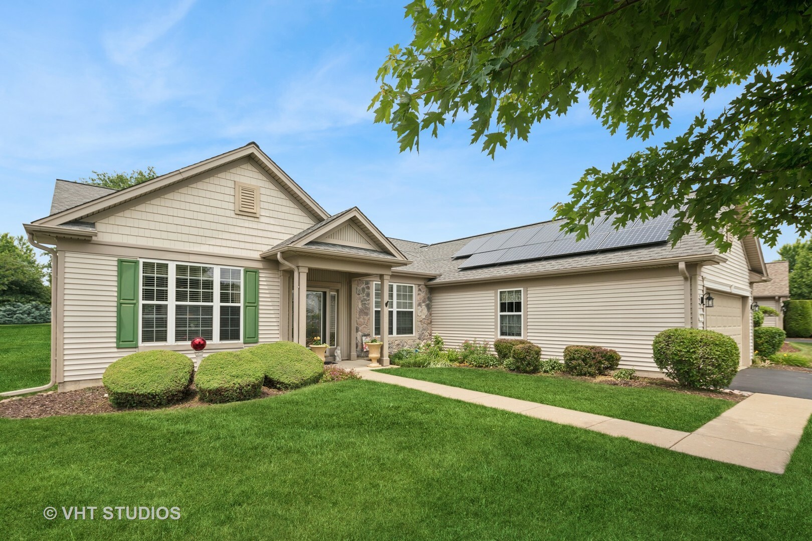 319 Capital Drive  Shorewood IL 60404 photo
