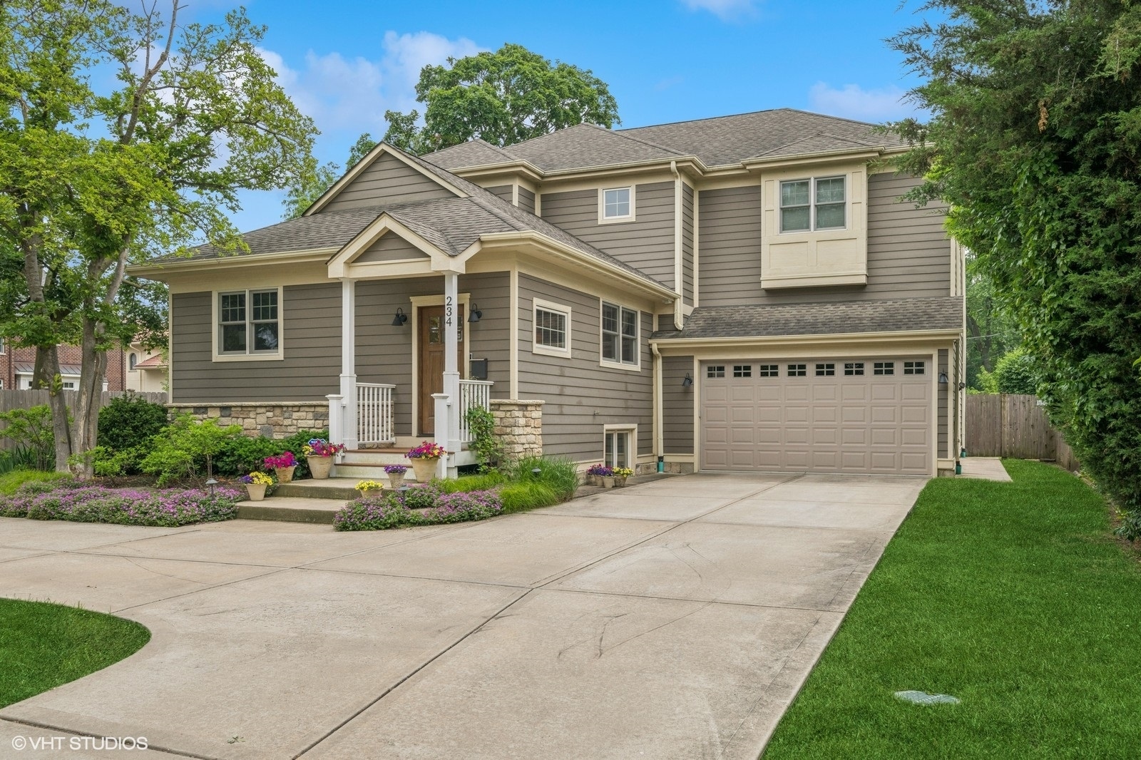 234 E Saint Charles Road  Elmhurst IL 60126 photo