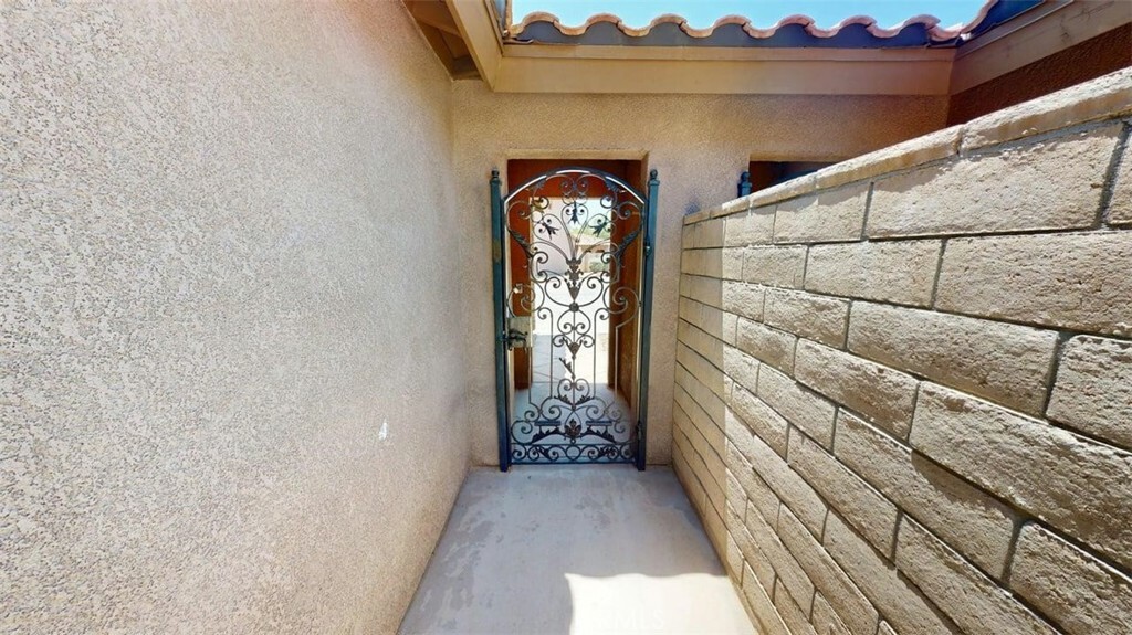 Property Photo: 14171 Jicarilla Road 305 CA 92307