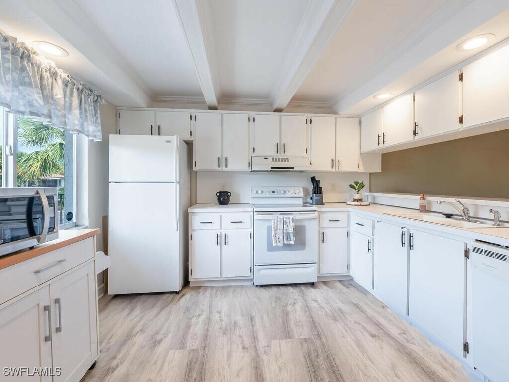 Property Photo:  3603 Arctic Circle 402  FL 34112 