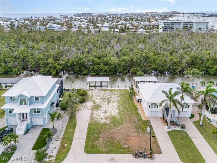 Property Photo:  225 Tropical Shore Way  FL 33931 