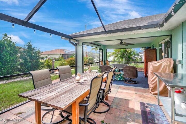 Property Photo:  3001 NE 5th Avenue  FL 33909