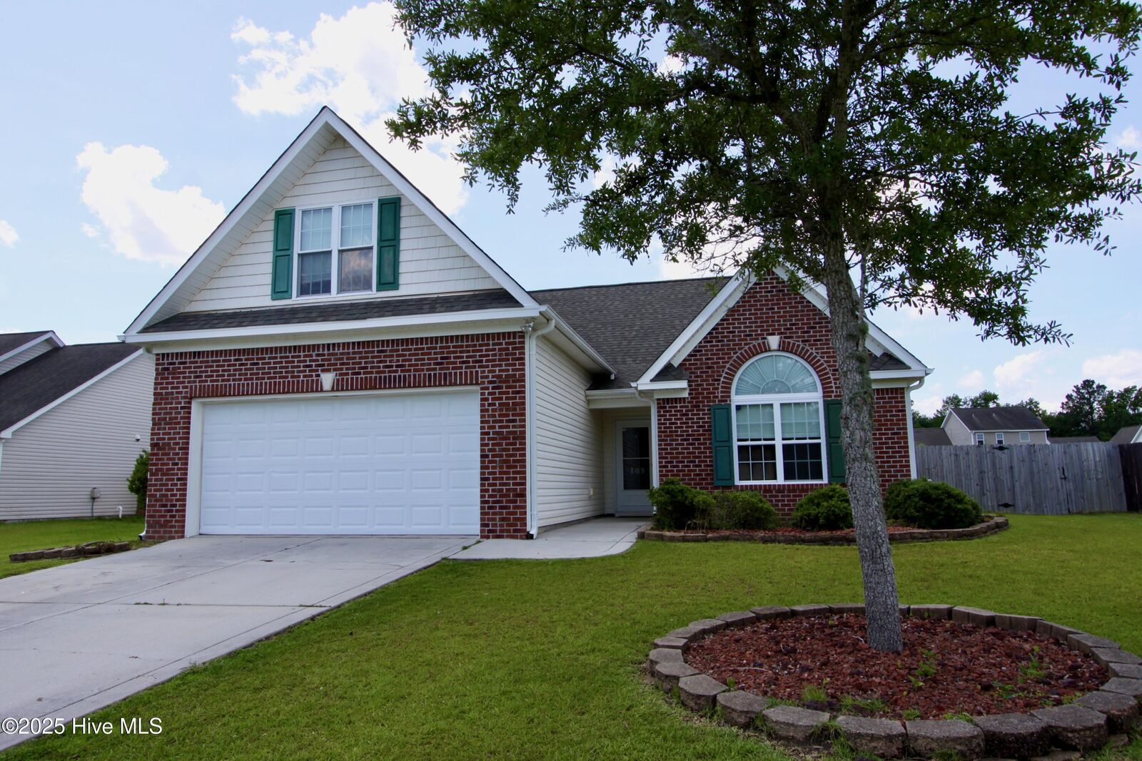 Property Photo:  109 Moonstone Court  NC 28546 