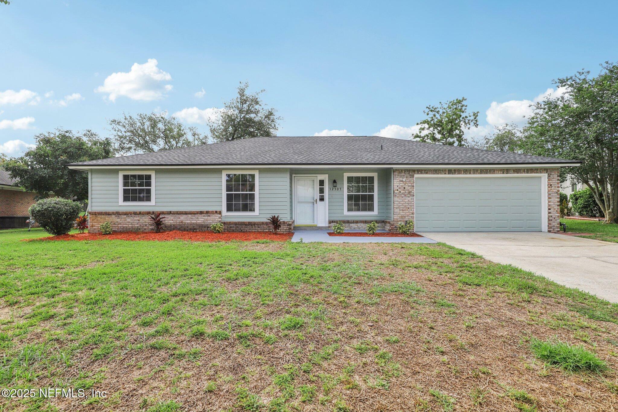 Property Photo: 12307 Windstream Lane FL 32258