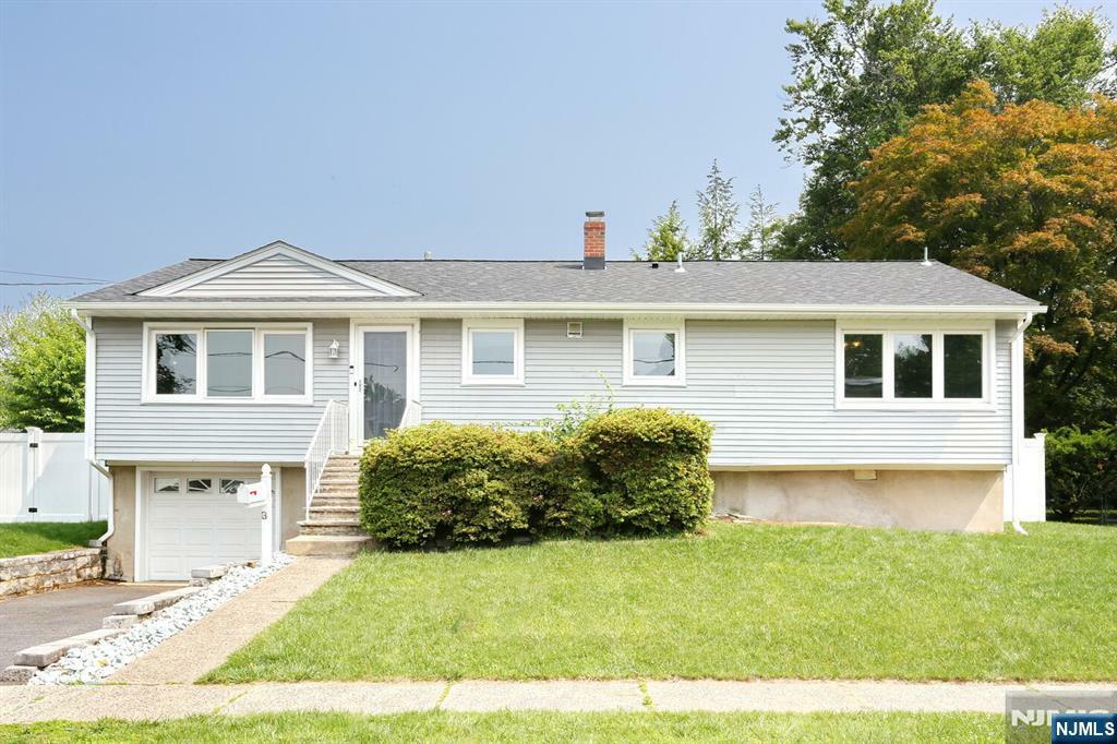 Property Photo:  8 Cedar Road  NJ 07628 