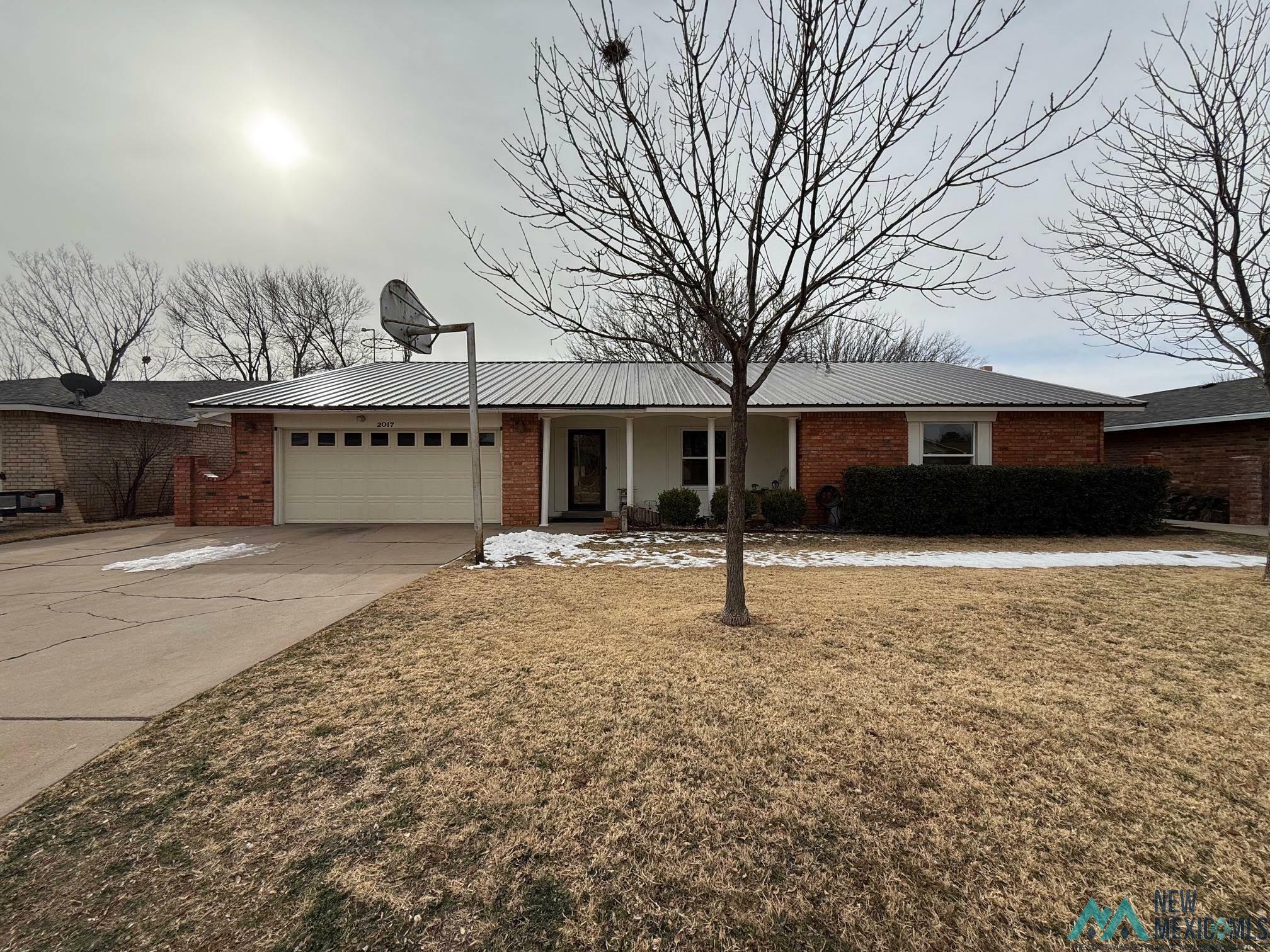 Property Photo: 2017 Glenarm Drive NM 88101