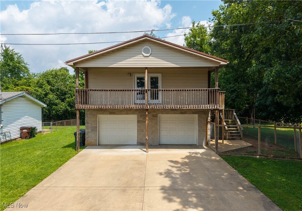 Property Photo:  1104 4th Street  OH 45714 
