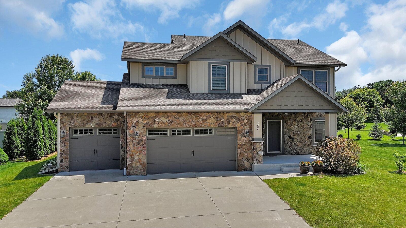 Property Photo:  1504 20th Avenue S  MN 56377 
