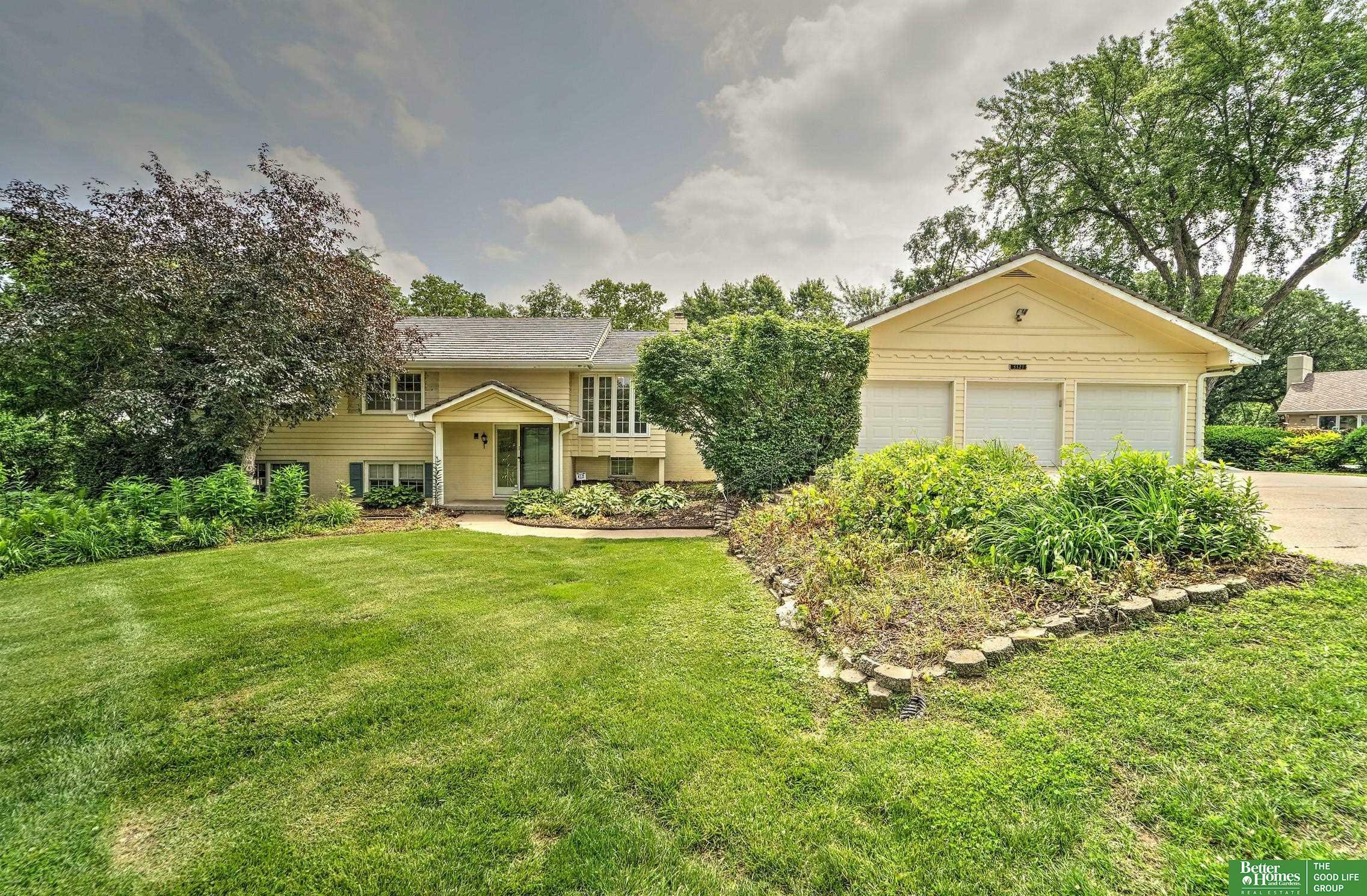 3321 S 101st Street  Omaha NE 68124 photo