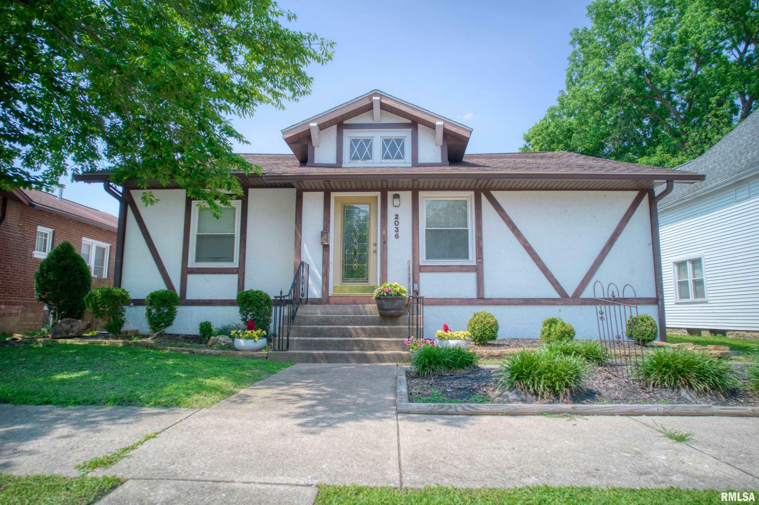 Property Photo: 2036 Spruce Street IL 62966