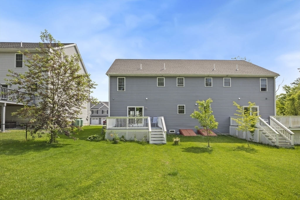 Property Photo:  5 Mackenzie Way 5  MA 01832 
