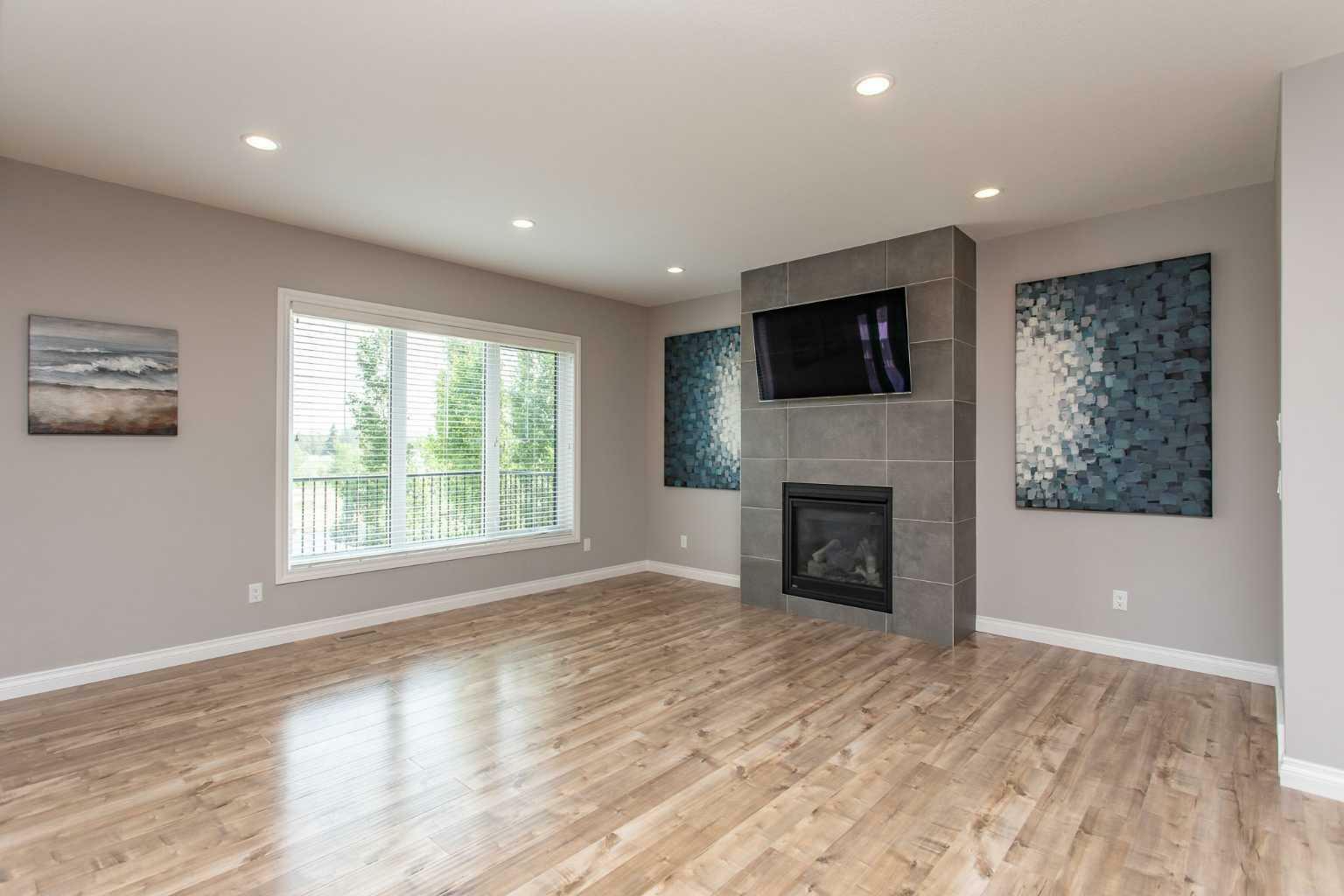 Property Photo: 143 Vancouver Crescent AB T4R 0P2