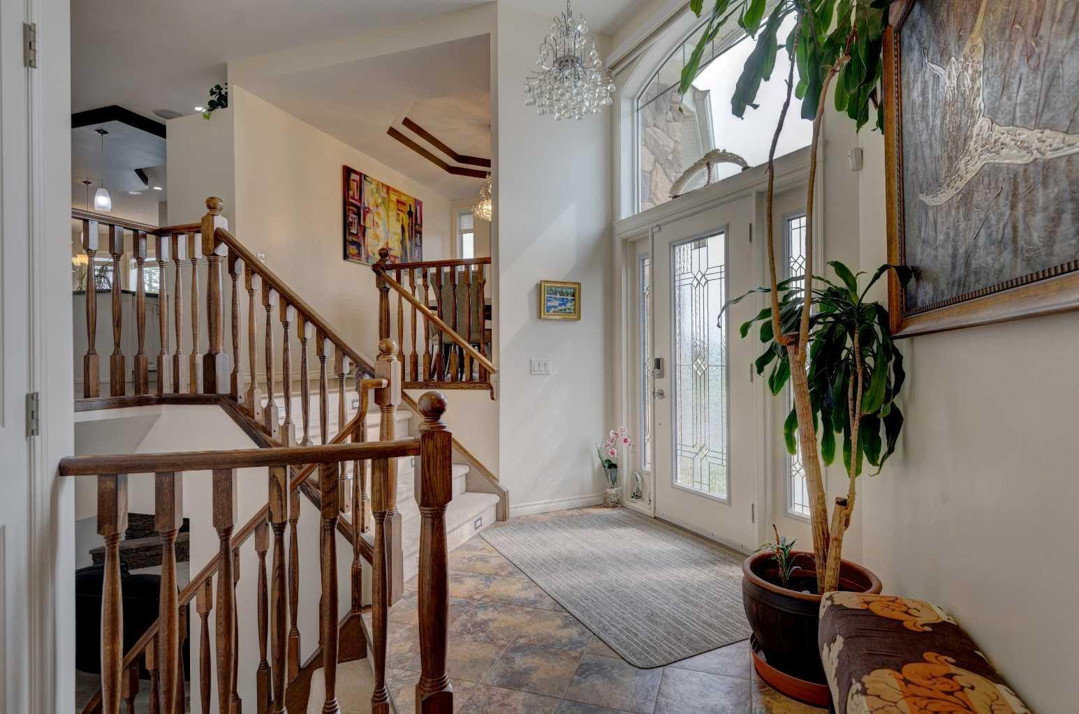 Photo de la propriété: 2 Cranridge Heights SE AB T3M 0E7