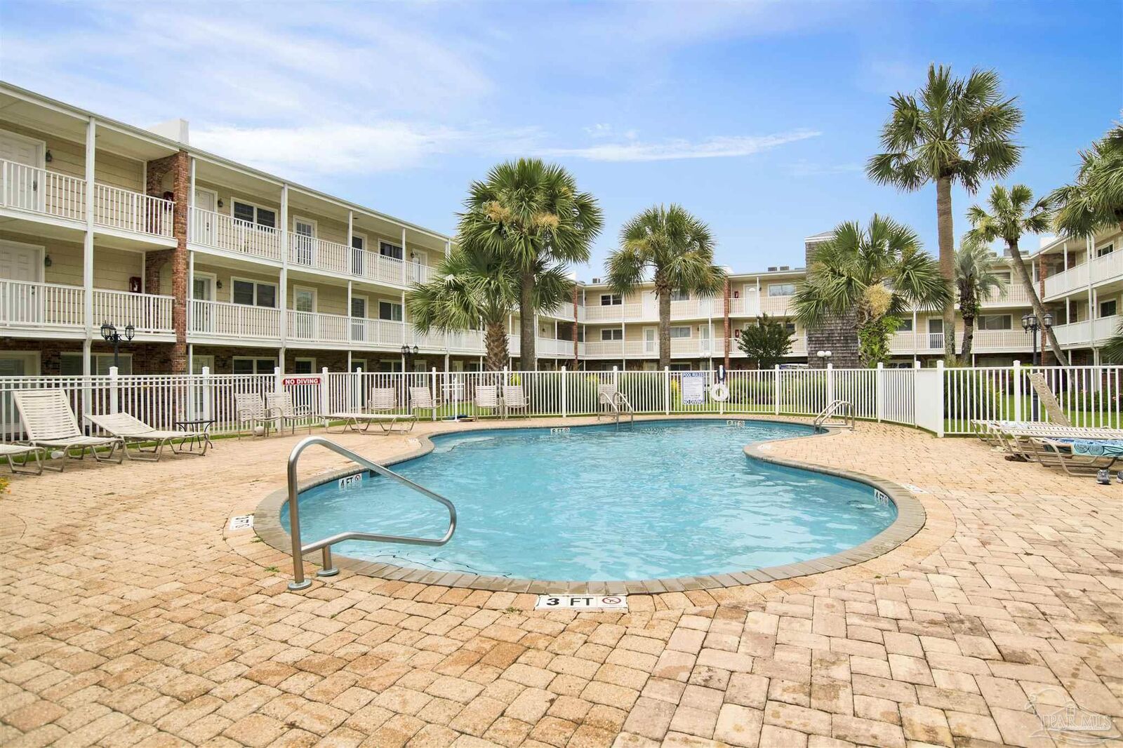 Property Photo: 710 Scenic Hwy 311 FL 32503