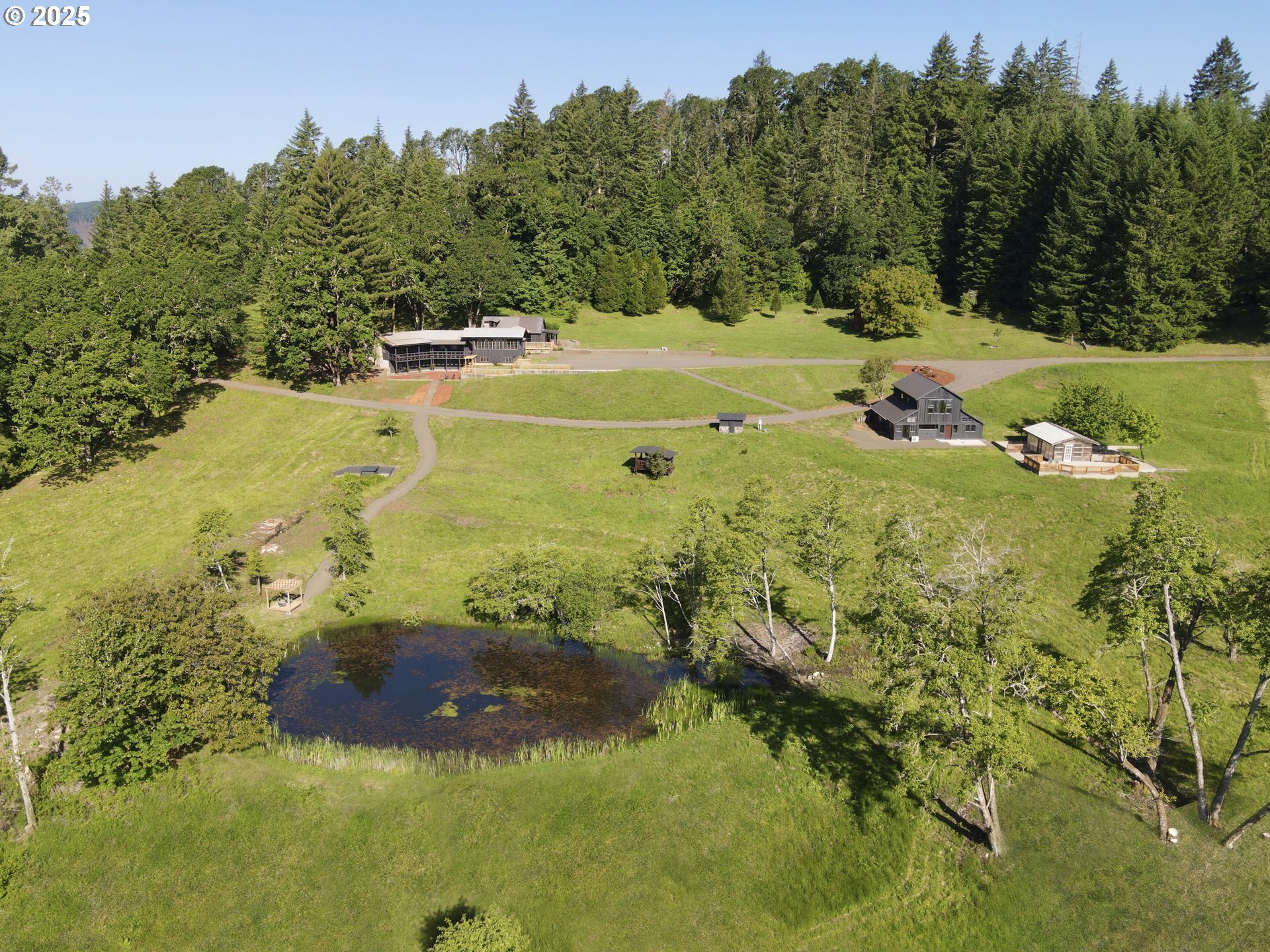 11890 SW Dupee Valley Rd  McMinnville OR 97128 photo