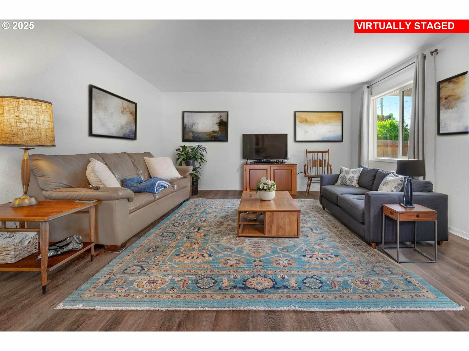 Property Photo: 11144 NE Knott St OR 97220