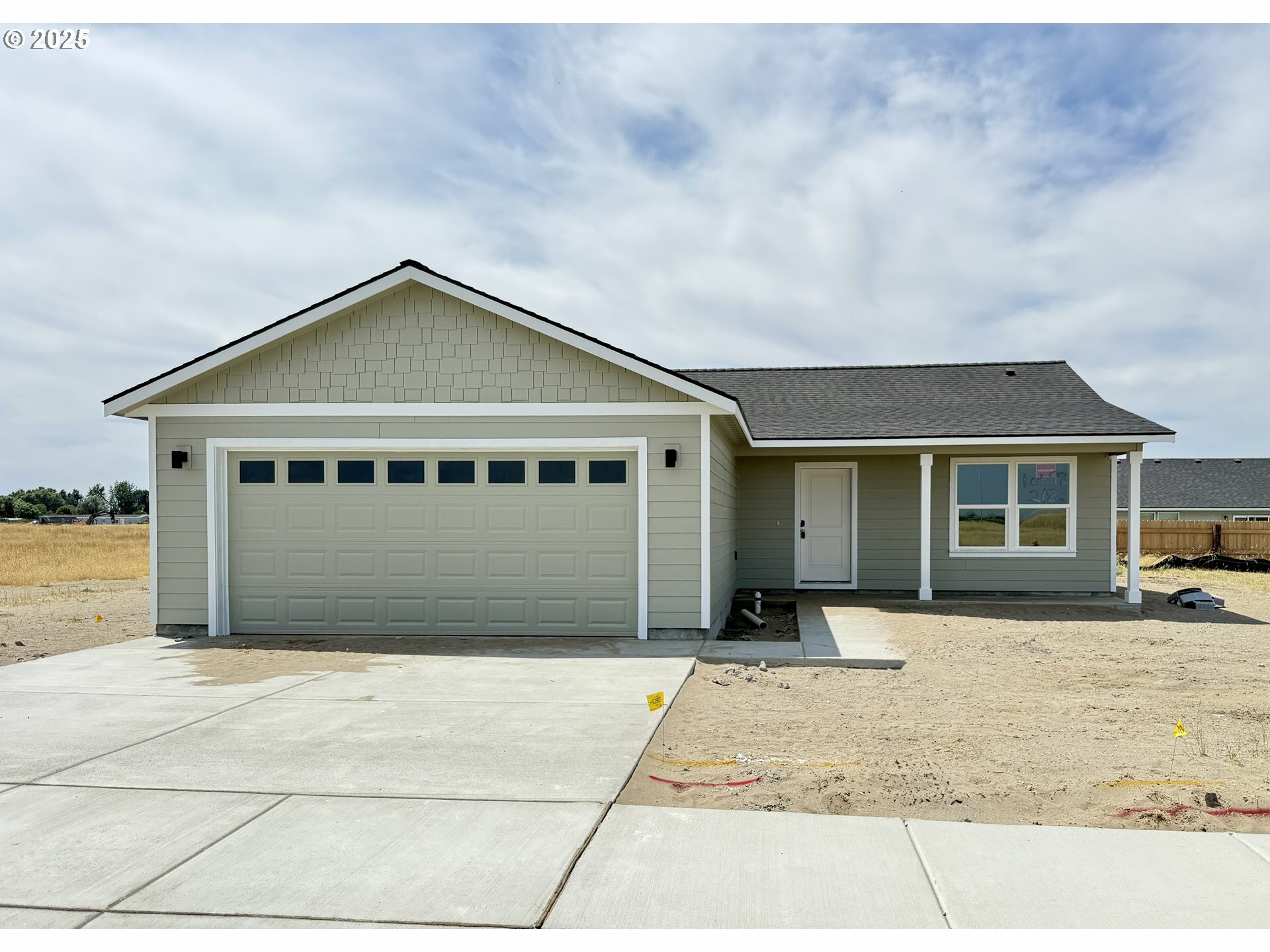 Property Photo: 218 SW Sparrow St OR 97818