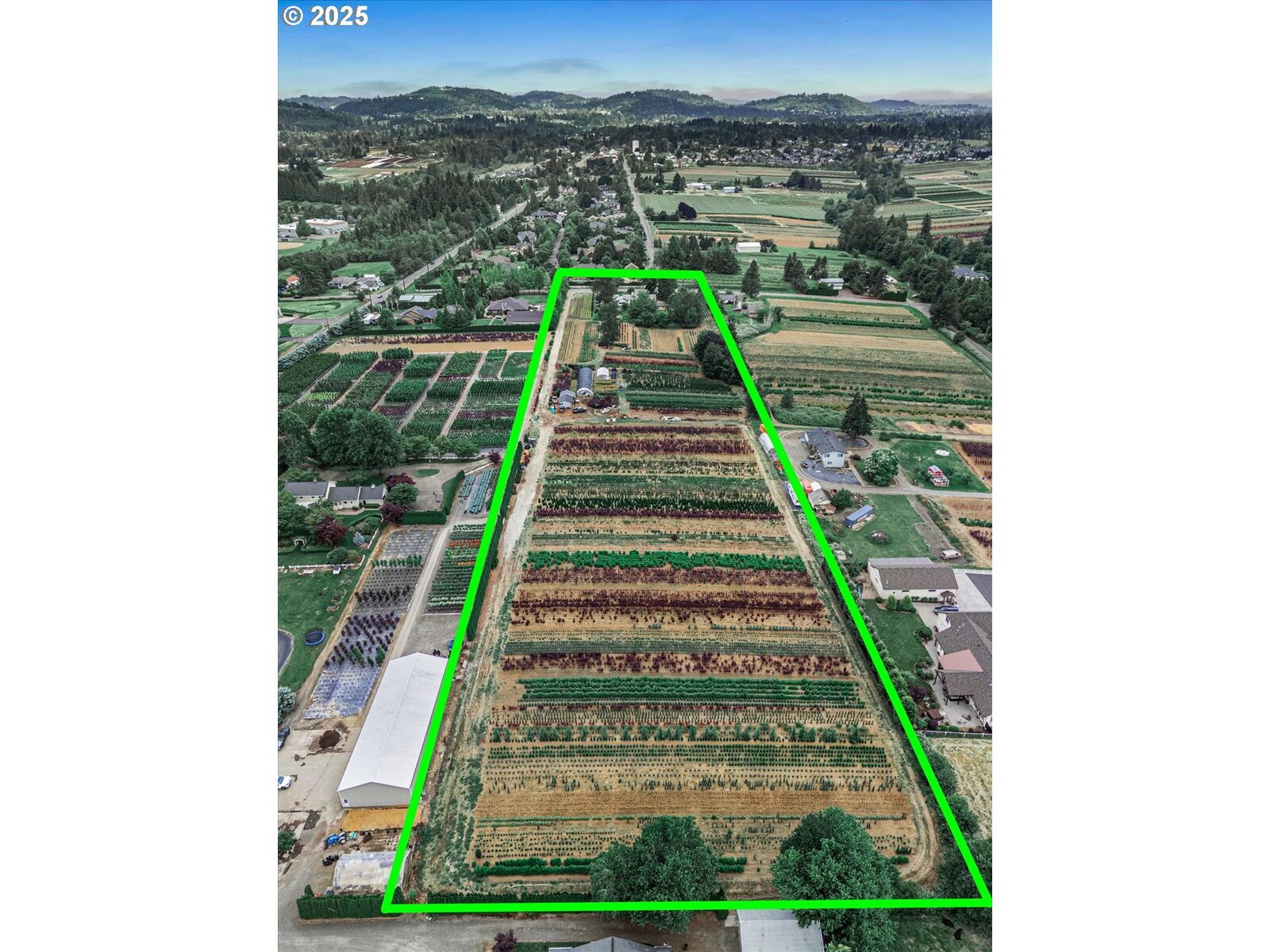 Property Photo: 7008 SE 302nd Ave OR 97080