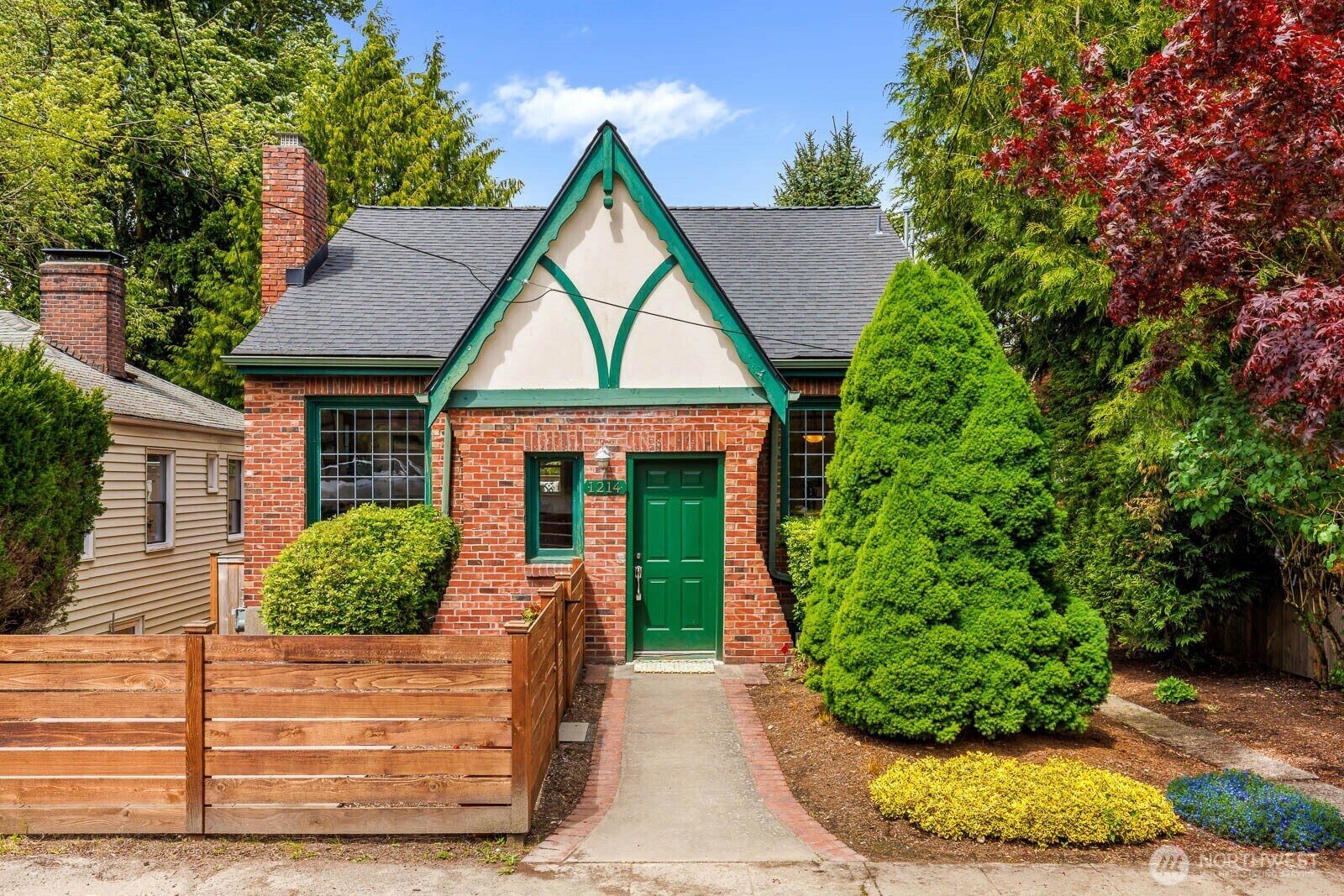 Property Photo:  1214 NE 98th Street  WA 98115 