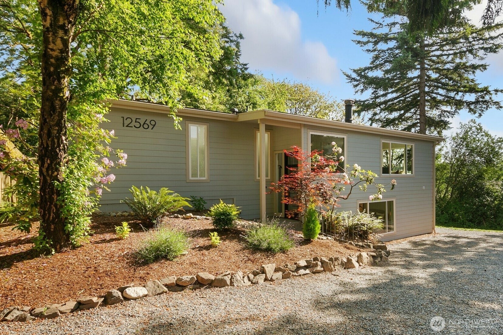 12569  37th Avenue NE  Seattle WA 98125 photo
