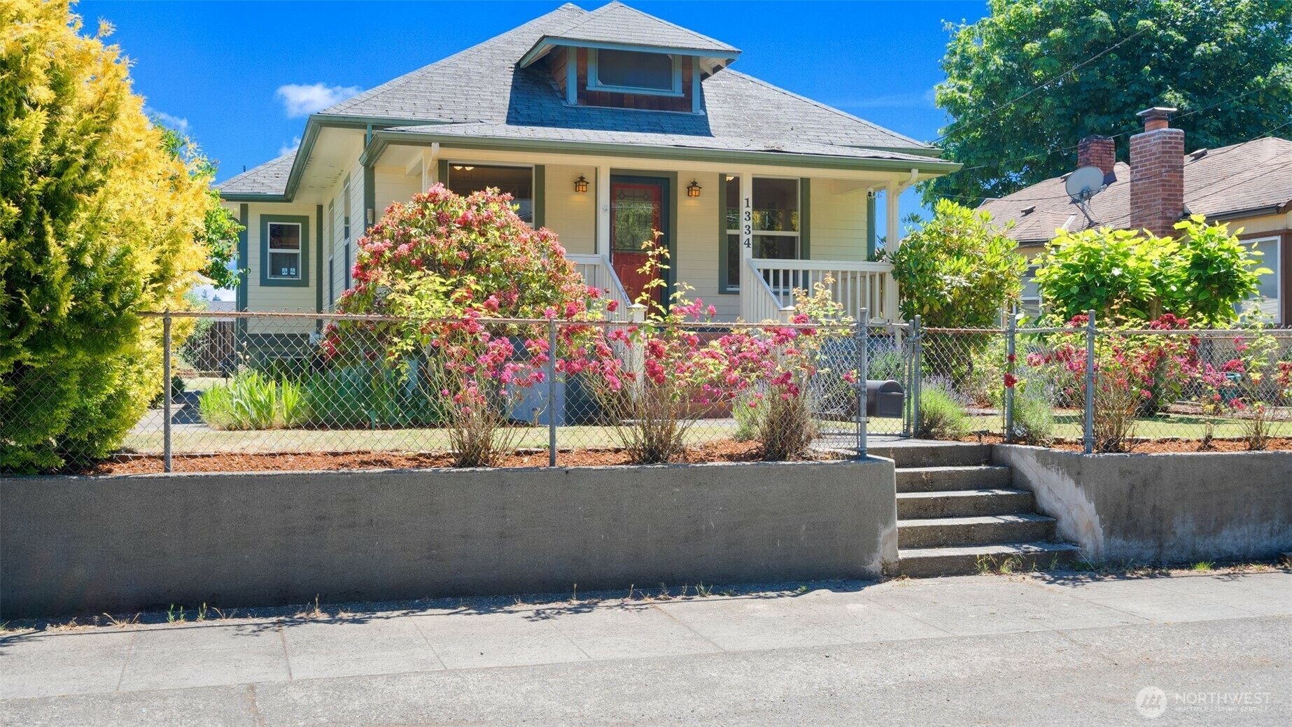 Property Photo: 1334 Elizabeth Avenue WA 98337