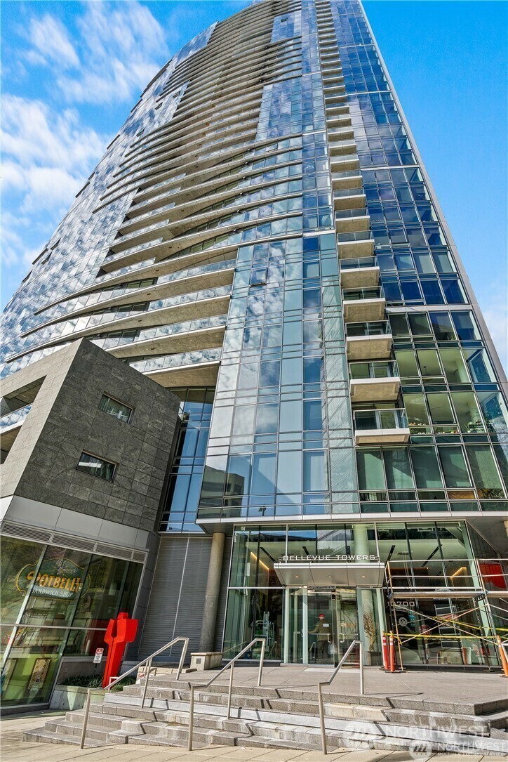 Property Photo: 10700 NE 4th Street 2612 WA 98004