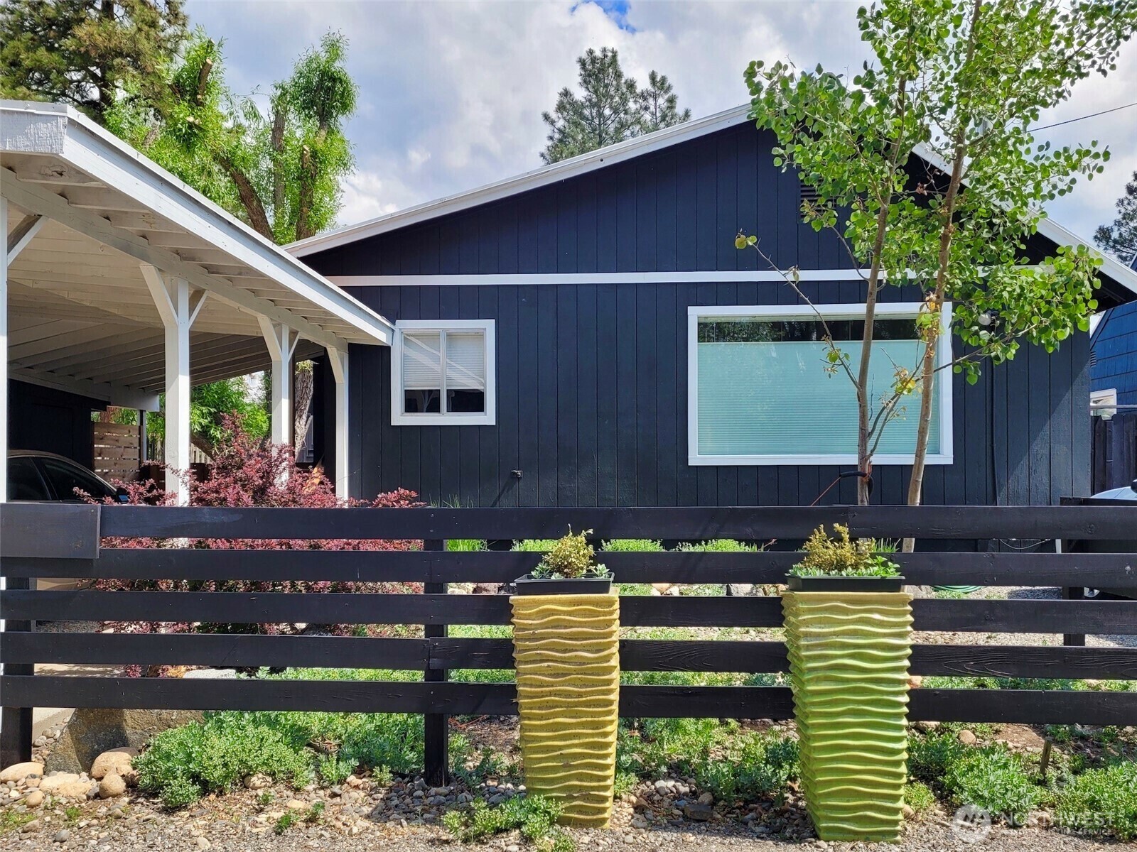 238  Castle Avenue  Winthrop WA 98862 photo