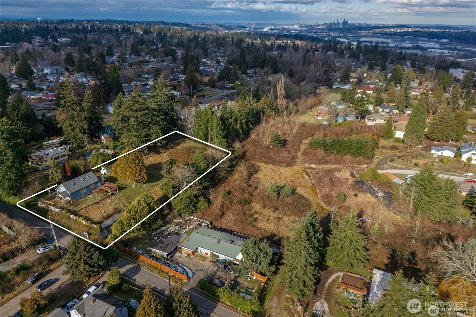 Property Photo: 2620 S 133rd Street WA 98168