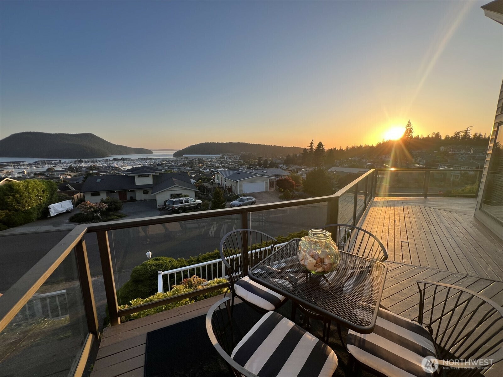 1807  Bradley Drive  Anacortes WA 98221 photo
