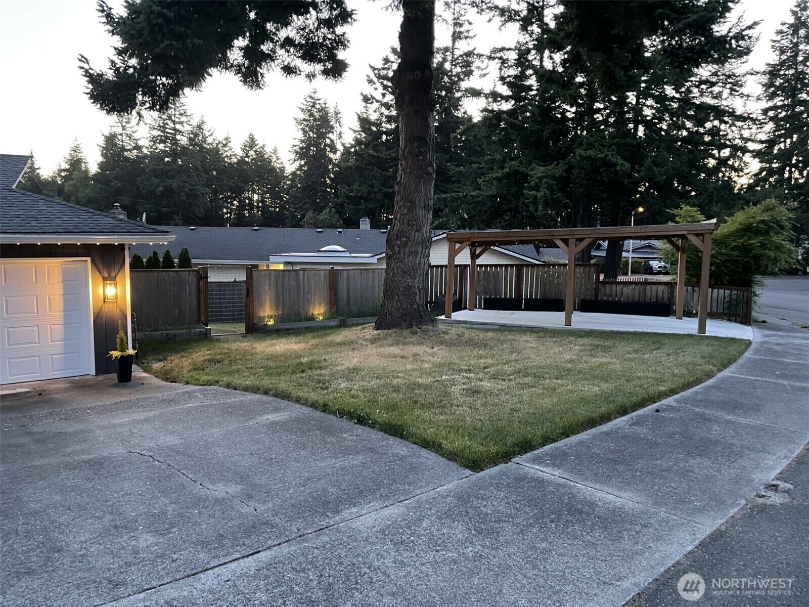 Property Photo: 1253 NE Patrick Lane WA 98277