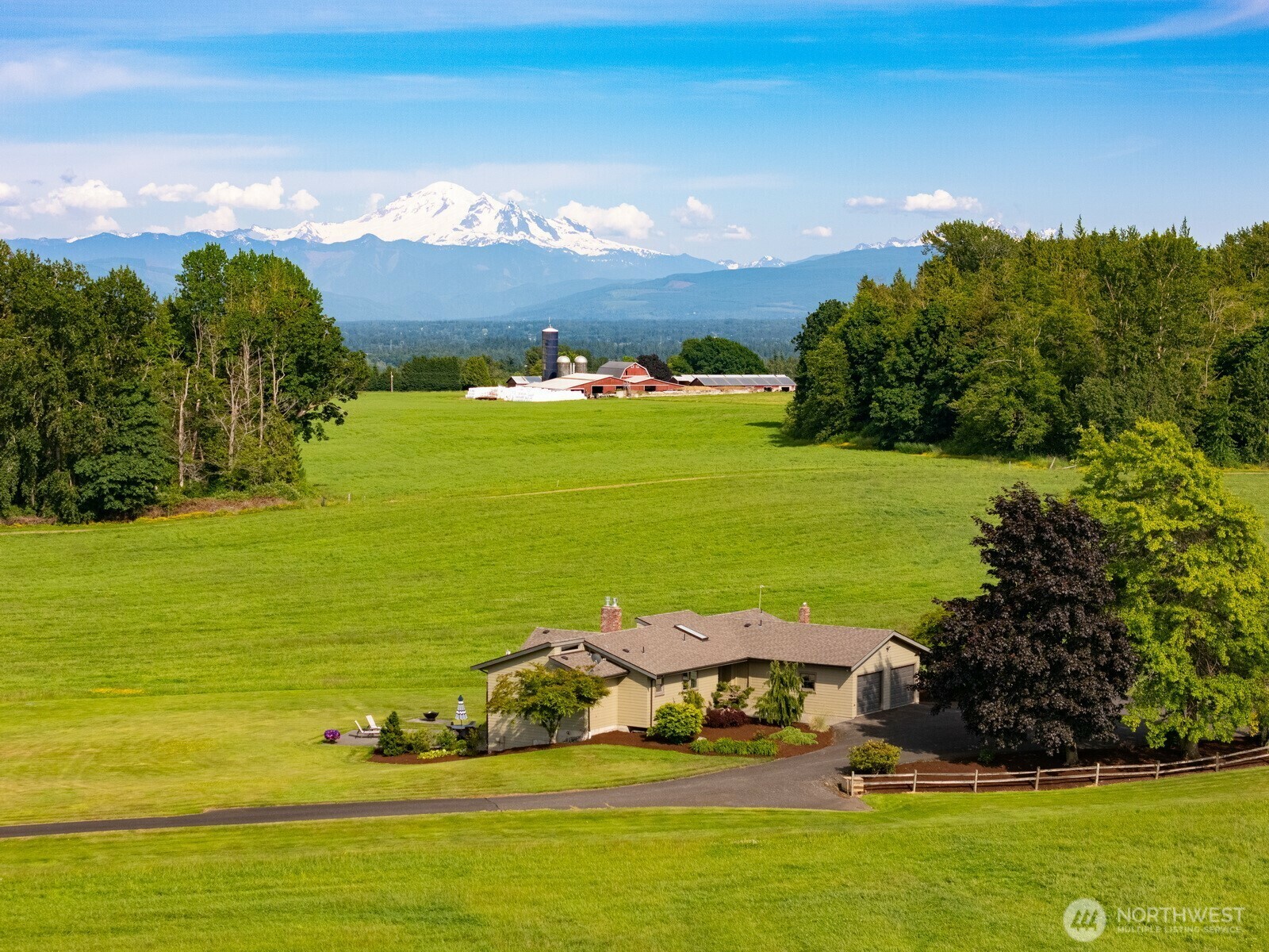 Property Photo: 2751 Aldergrove Road WA 98248