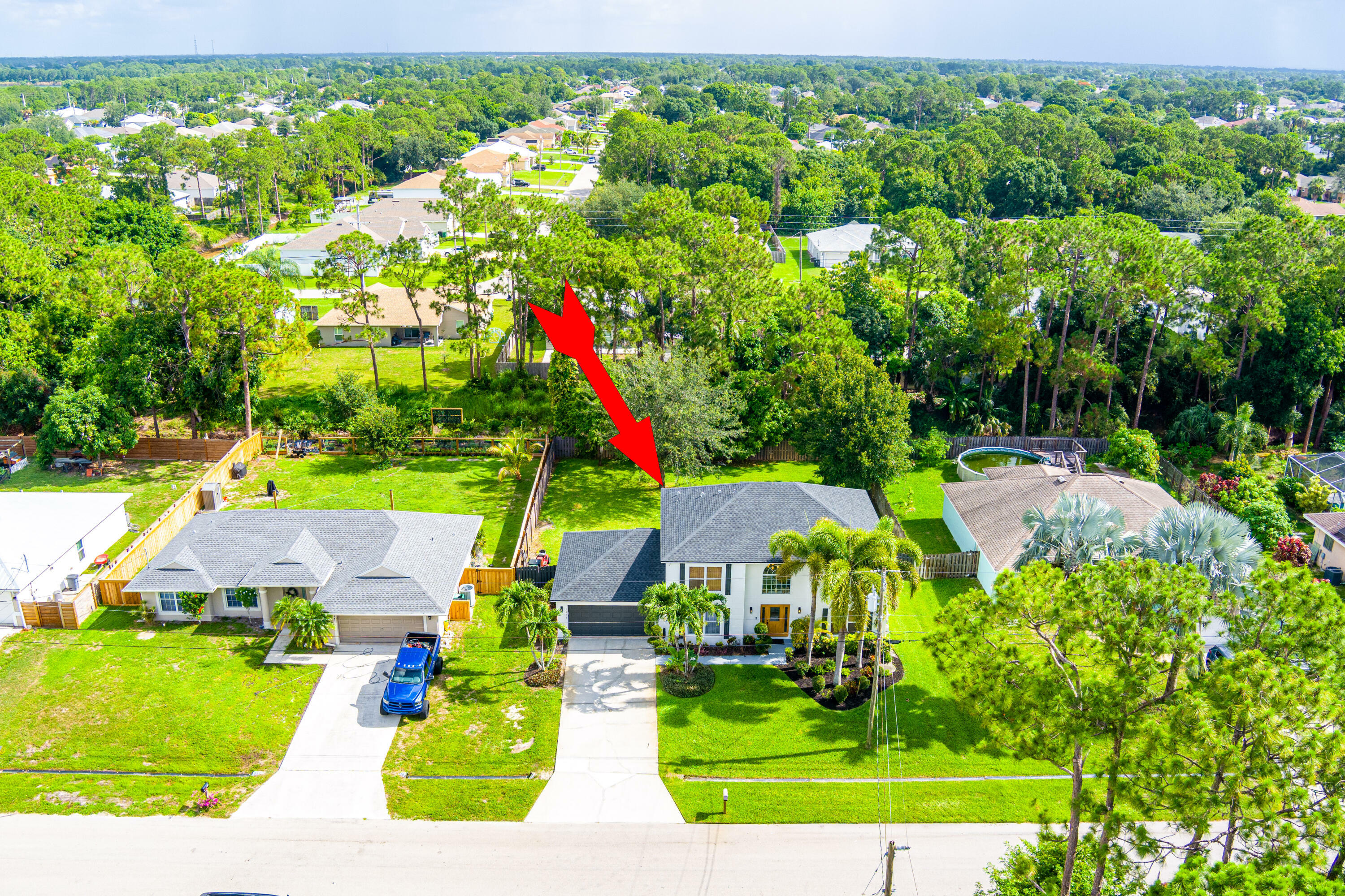 Property Photo: 1571 SW Delos Avenue FL 34953